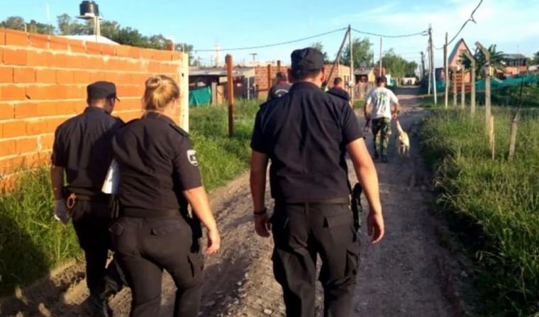 Conmoción por un femicidio seguido de suicidio en Buenos Aires.