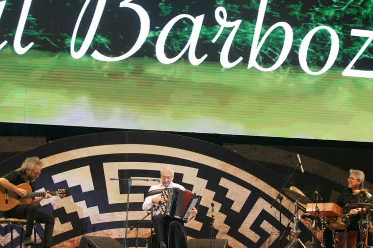 La apertura de la octava luna del Festival Nacional de Folclore.