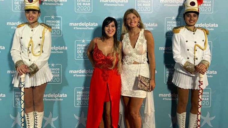 Las enviadas especiales de Cadena 3, Eugenia Iérmoli y Micaela Rodríguez