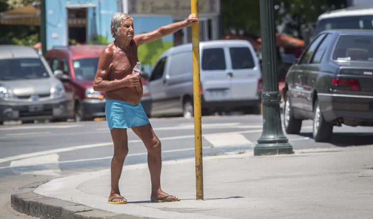 Se espera que la máxima supere 33 grados en Buenos Aires.