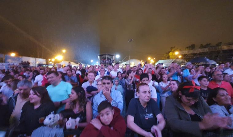 Segunda noche de las Colectividades.