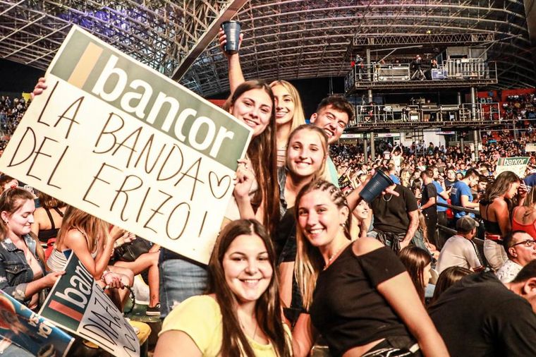 Las mejores imágenes del cuarteto en el Festival de Peñas.