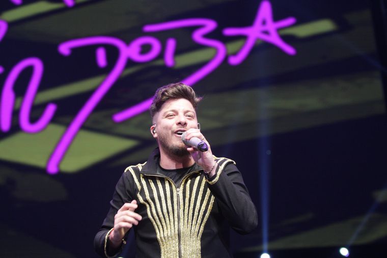 Damián Córdoba hizo bailar a puro cuarteto al público de Villa María.