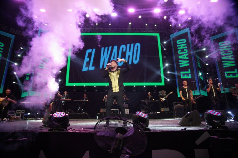 Damián Córdoba hizo bailar a puro cuarteto al público de Villa María.