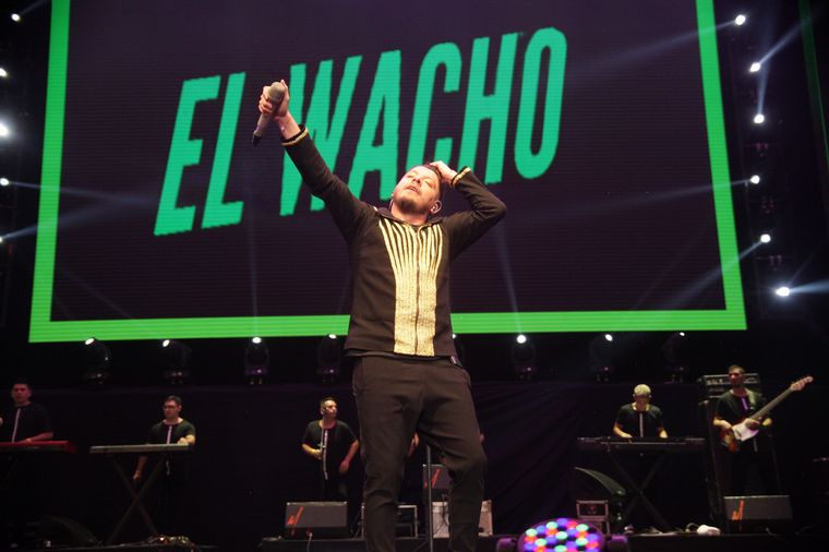 Damián Córdoba hizo bailar a puro cuarteto al público de Villa María.