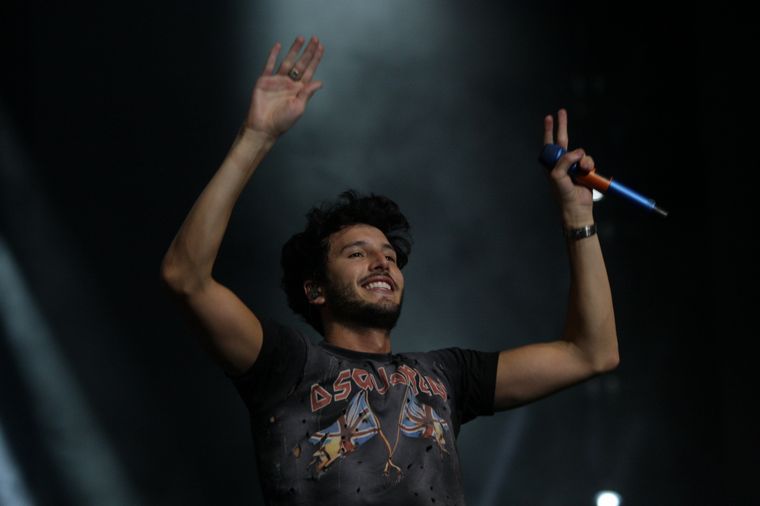 Sebastián Yatra en el Festival de Peñas