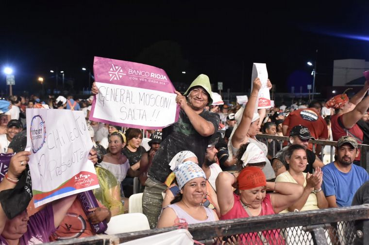 Las mejores postales de la última noche de chaya.