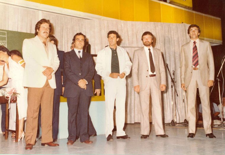 Soto,Badra,Harrington, Barret y Moroni, en la fiesta de Renault de 1980.