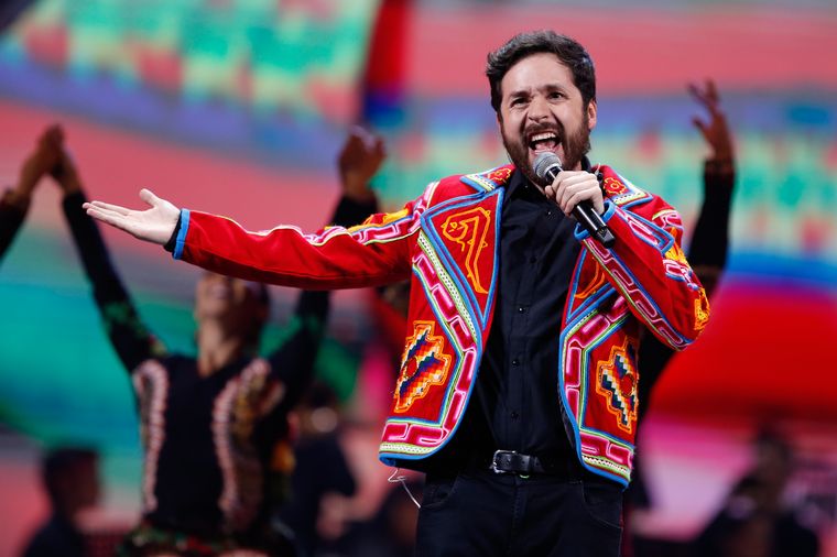 Luisfer Revollo cantó Luz de la vida en Viña del Mar