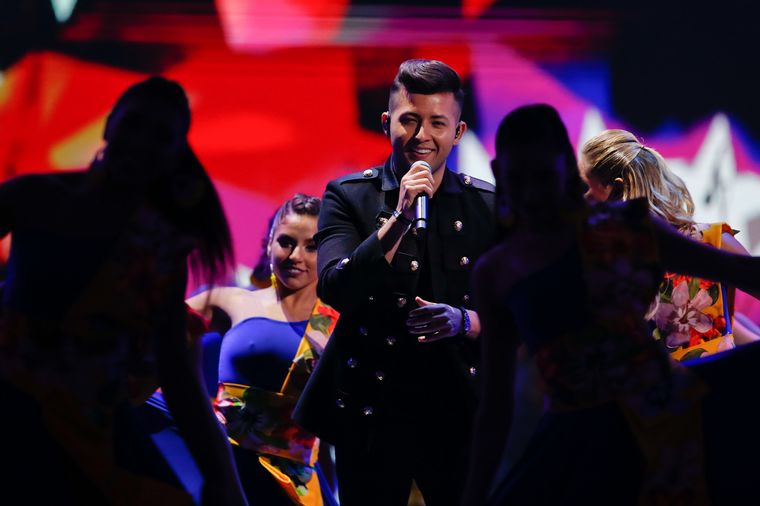 Andrés Gales cantó Lejos de mi tierra en Viña del Mar