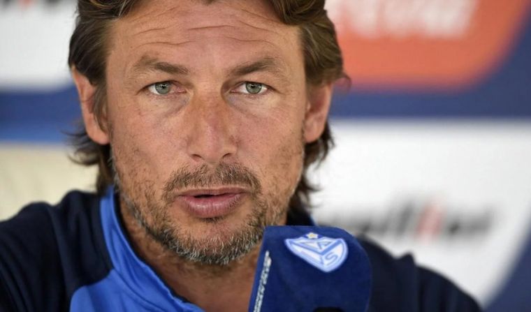 Heinze dejó de ser el DT de Vélez antes de que se decretara la cuarentena.