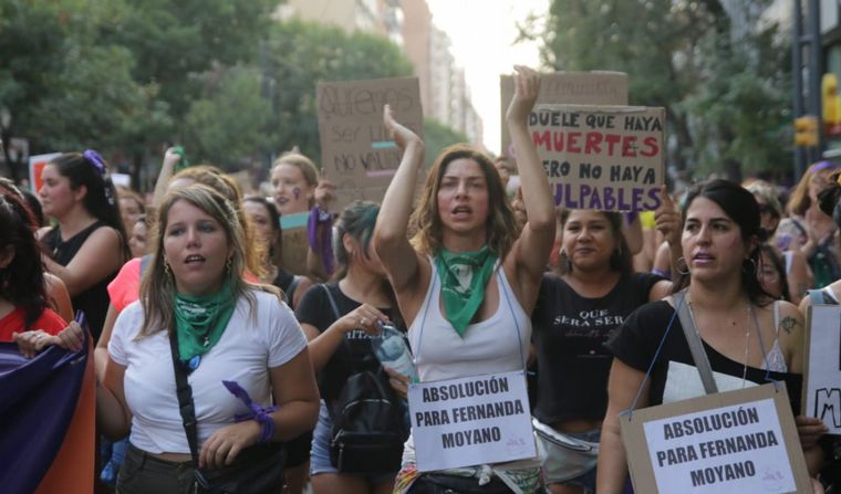 9M: En Córdoba marcharon desde Cañada hasta Yrigoyen por General Paz.