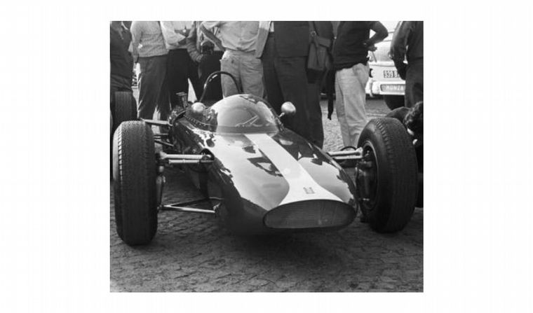 El 801 de F1 rumbo a su debut en Monza 1962