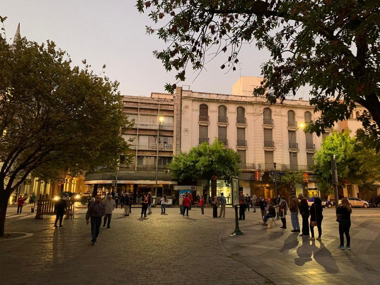 AUDIO: En las calles hay más de 10 mil personas (Por Juan Pablo Viola)