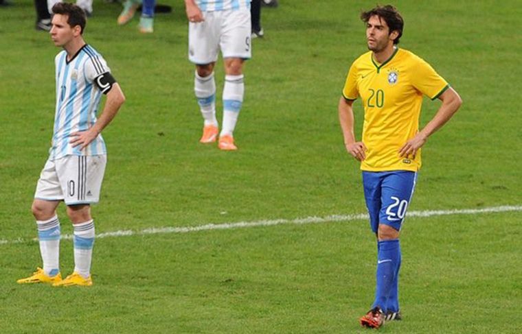 El ex jugador de Brasil eligió a Messi por sobre Ronaldo.