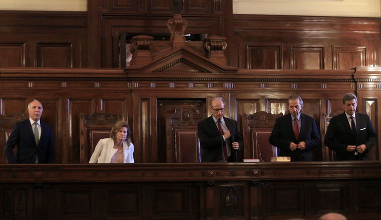 La Corte pidió que la Procuración General emite un dictamen.