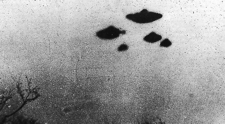 FOTO: La CIA reveló documentos sobre OVNIS por la cuarentena.