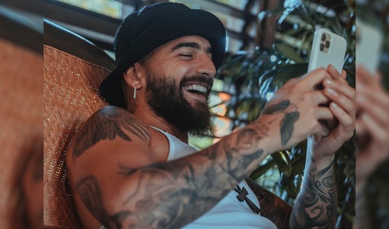 A pesar de su larga trayectoria, mantiene el carisma que lo caracteriza.