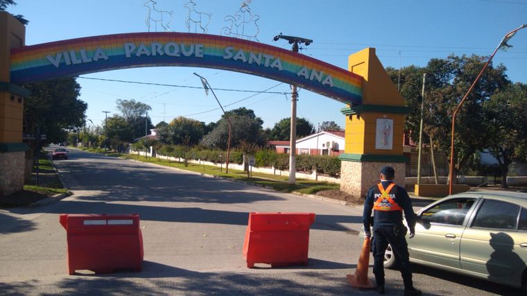 Villa Parque Santa Ana, aislada.