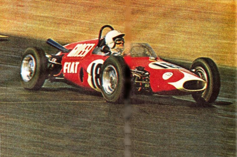 Reutemann se sube por primera vez a un monoposto y es 5° en las 500 Millas en Rafaela