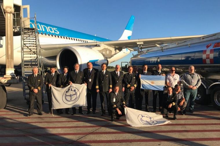 Ya está en Argentina el avión con 14 toneladas de insumos médicos.