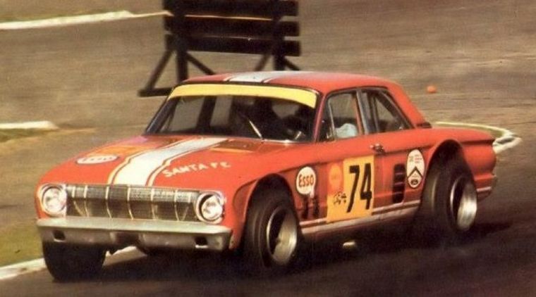 Cuando se cayó lo de MAF2, Lole se contactó con Ford para correr en TC