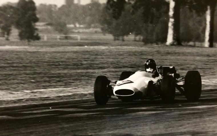 Otra toma en la misma carrera de F2 en Buenos Aires