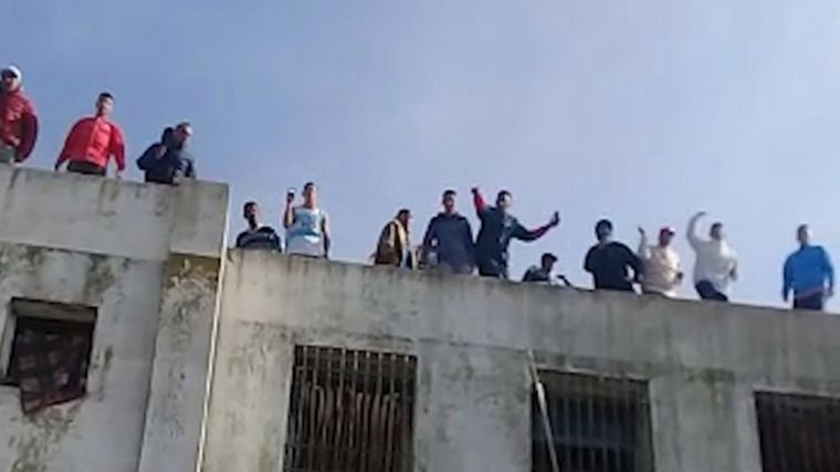 Las protestas ocurrieron durante la mañana en la cárcel de Melchor Romero.