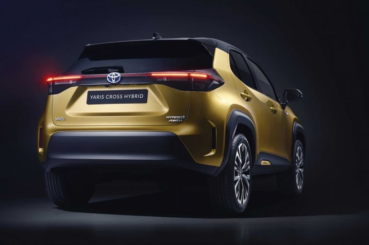 Se trata de una versión híbrida de 116 CV