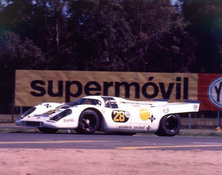 "Power slide" en la horquilla de B.A. con el Porsche 917,