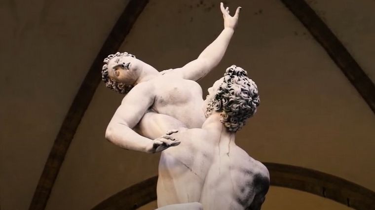 La ciudad símbolo del Renacimiento, vacía pero llena de voces. 