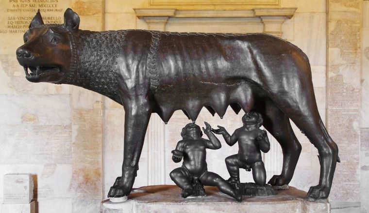 La loba, Rómulo y Remo