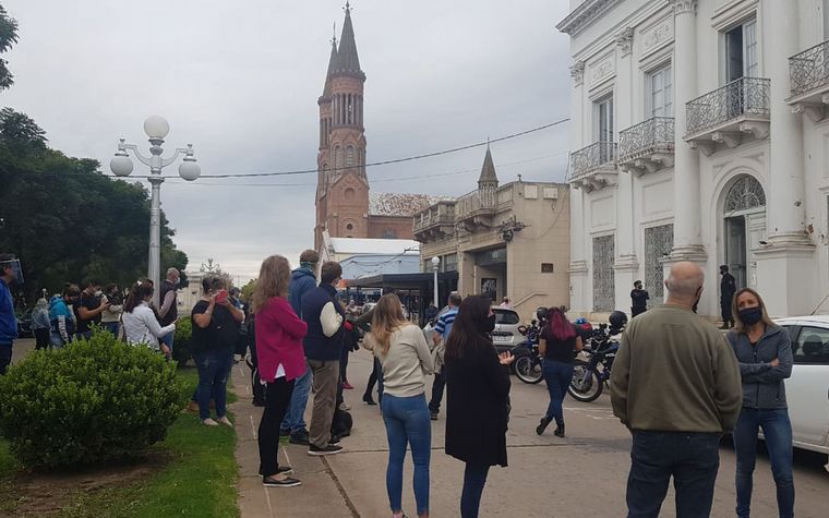 La manifestación de comerciantes en Esperanza