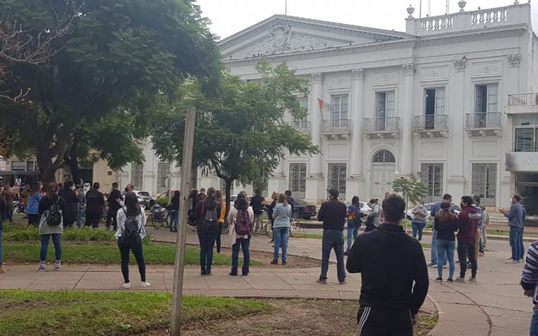 La manifestación de comerciantes en Esperanza