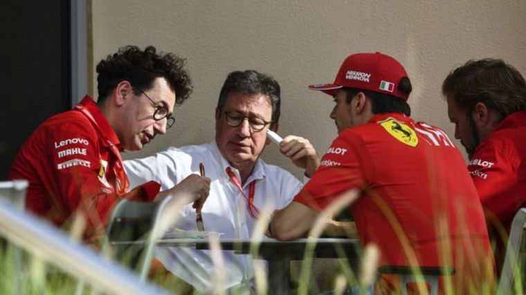 Binotto, Camilleri, Leclerc. Ferrari siente el golpe de la merma de ingresos de F1
