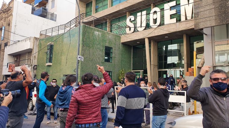 Las imputaciones son por la protesta del 8 de mayo pasado.