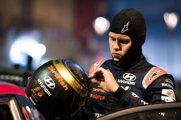 FOTO: Ott Tänak y su nueva arma, el Hyundai i20 WRC