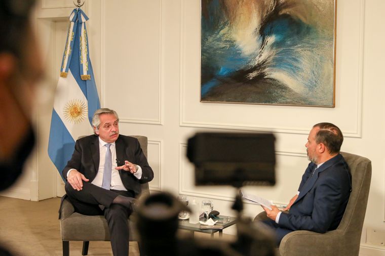 El Presidente fue entrevistado por el periodista Gustavo Sylvestre. 