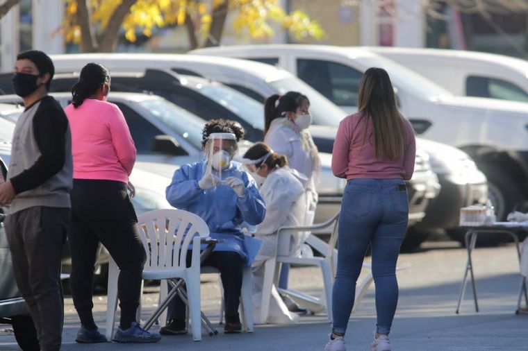 Operativo sanitario en la zona del Mercado Norte de Córdoba.