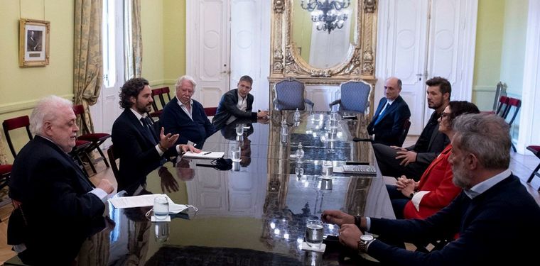 Tinelli y Suar se reunieron con González García y Cafiero.