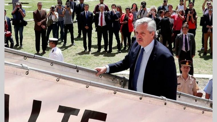 Fernández viaja al interior por primera vez desde que se decretó la cuarentena.