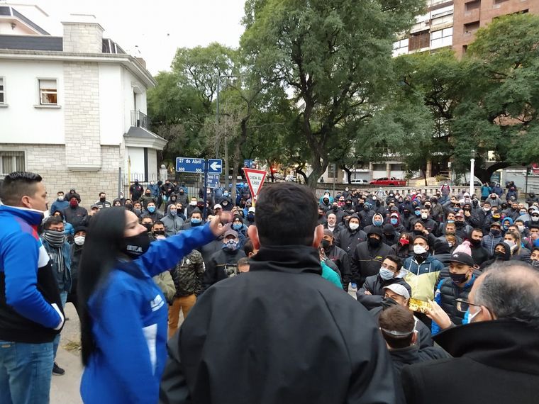 La titular de la UTA local, Carla Esteba, está entre los acusados por la Justicia.