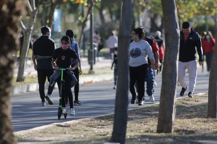 Los cordobeses pudieron salir a caminar una hora este domingo. 