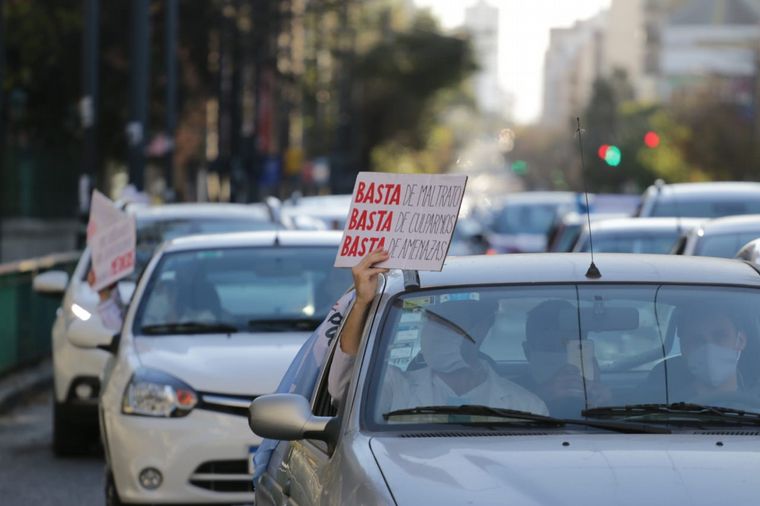 Marcha en contra de las imputaciones de médicos en Córdoba