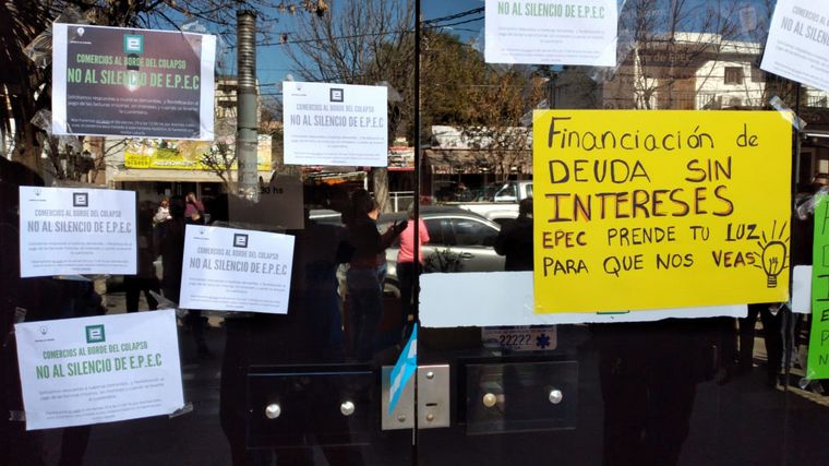 Comerciantes de La Falda piden plazos a Epec para pagar el servicio.
