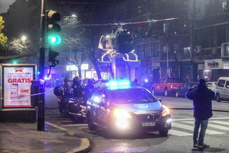 Al menos doce heridos por explosiones e incendio en un edificio de Villa Crespo