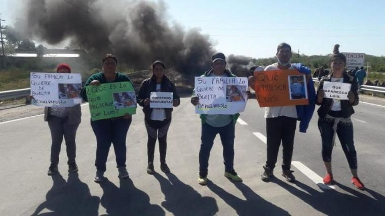 Solos. Reclamo en Tucumán por Luis Espinoza.