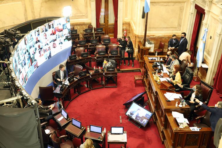 Senadores opositores rechazaron tratar la Ley de Alquileres.