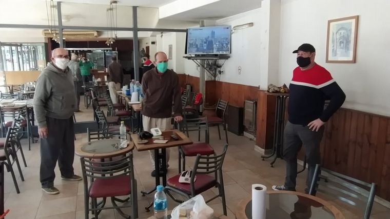 El Bar Oviedo debió cerrar por primera vez desde 1942 por la pandemia.