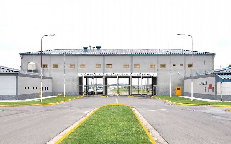 Allanan la cárcel de Ezeiza